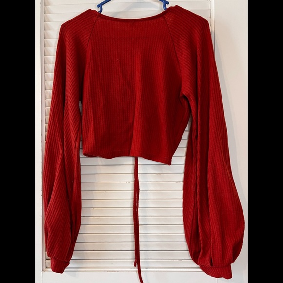 Zaful Ruched crop too long sleeve - Picture 4 of 4